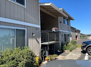 1325 18th St APT 4, Springfield, OR 97477