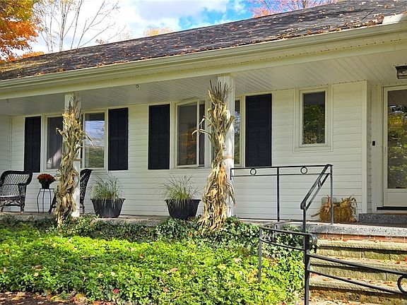 3rd image of 4639 Brainard Rd