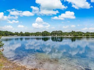 5210 Island Lake Dr, Jacksonville, FL 32226