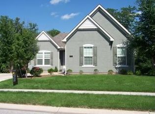 725 SW Wintergarden Dr, Lees Summit, MO 64081