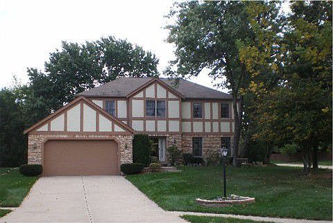 19421 Winding Trail-Crystal Creek-Strongsville-Ohio