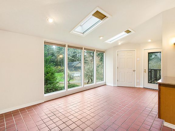5th image of 13602 Woodside Ln SW