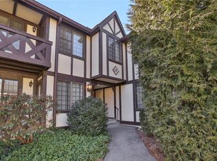 64 Foxwood Dr APT 7, Pleasantville, NY 10570