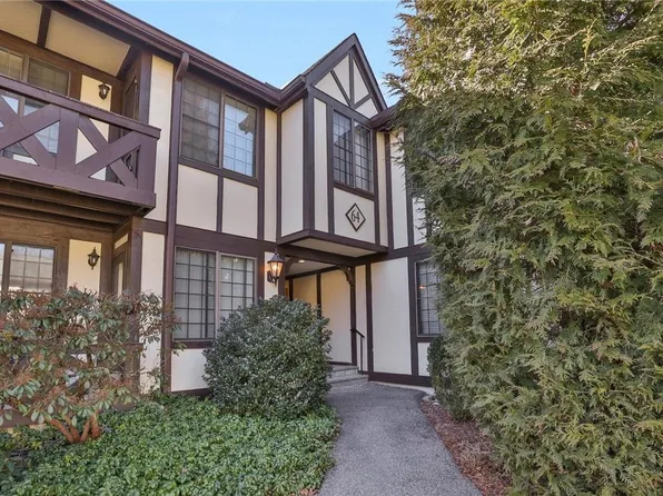 64 Foxwood Drive #7, Pleasantville, NY 10570