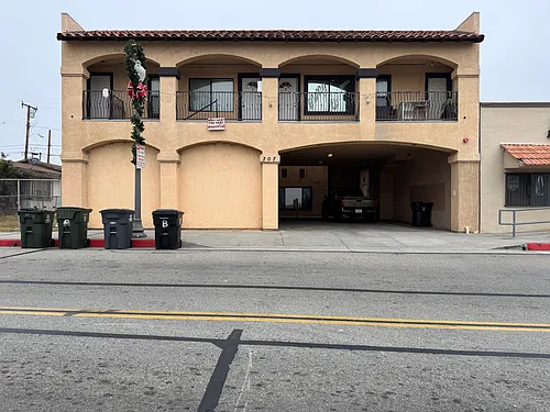 307 W Santa Fe Ave #A Photo 1