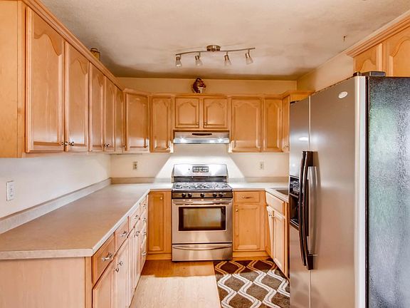 4th image of 4230 Kootnai St W