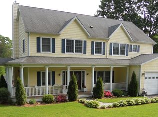 39 Halock Dr, Greenwich, CT 06831