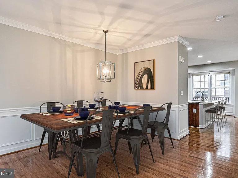 4654 Hummingbird Ln — Photo 8