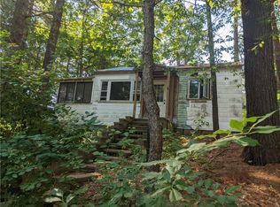 55 Salisbury Rd, Glocester, RI 02814