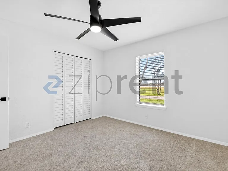 2404 State Highway 289 — Photo 24