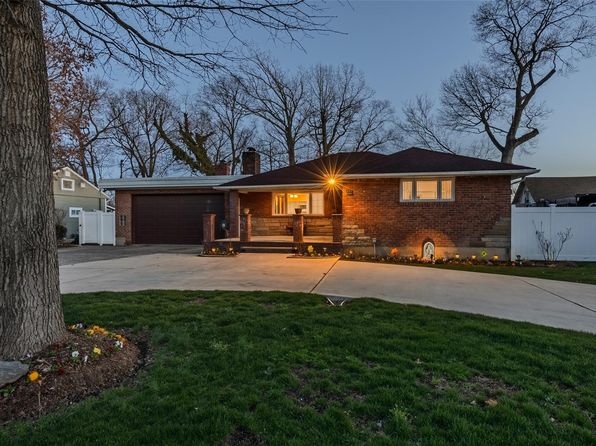 551 Pinebrook Avenue, West Hempstead, NY 11552