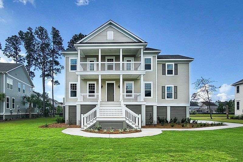 Charleston Build on Your Lot by David Weekley Homes in Mt. Pleasant SC