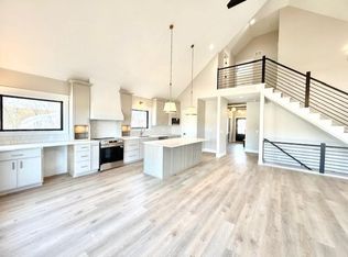 430 Lake Viking Ter, Gallatin, MO 64640