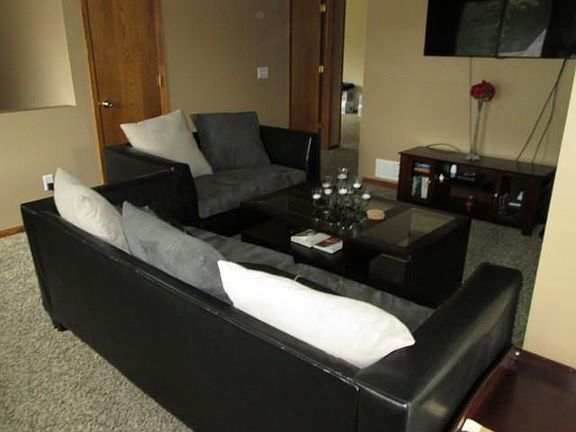 2nd image of 3123 I Ave