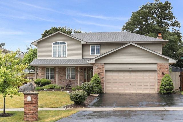 1st image of 1064 Greenbriar Dr