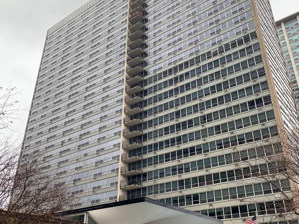 3550 N Lake Shore Dr APT 924, Chicago, IL 60657