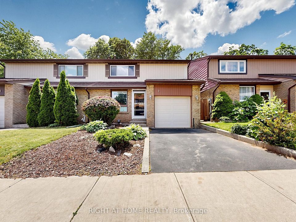 1st image of 1580 Lancaster Dr #2