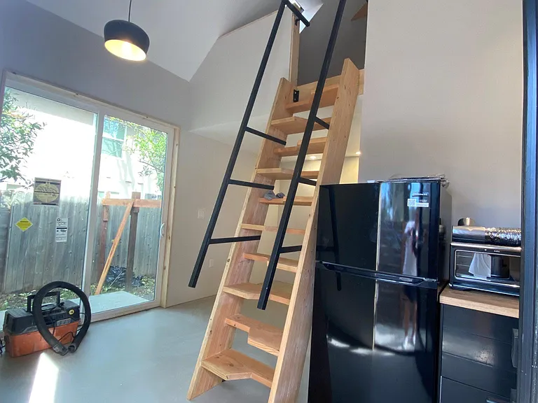 5505 Marconi Ave — Photo 5