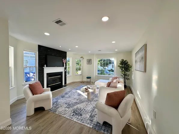 340 Jamaica Boulevard, Toms River, NJ 08757