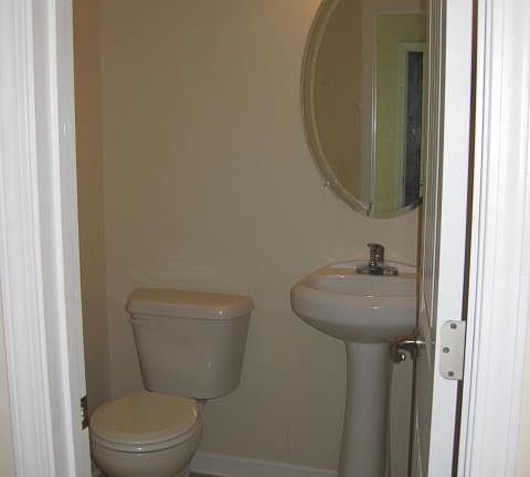 1/2 bathroom