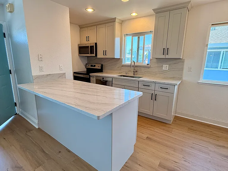 1265 Bouret Dr #4 — Photo 6