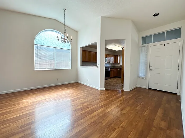 3917 Riviera Ln — Photo 11