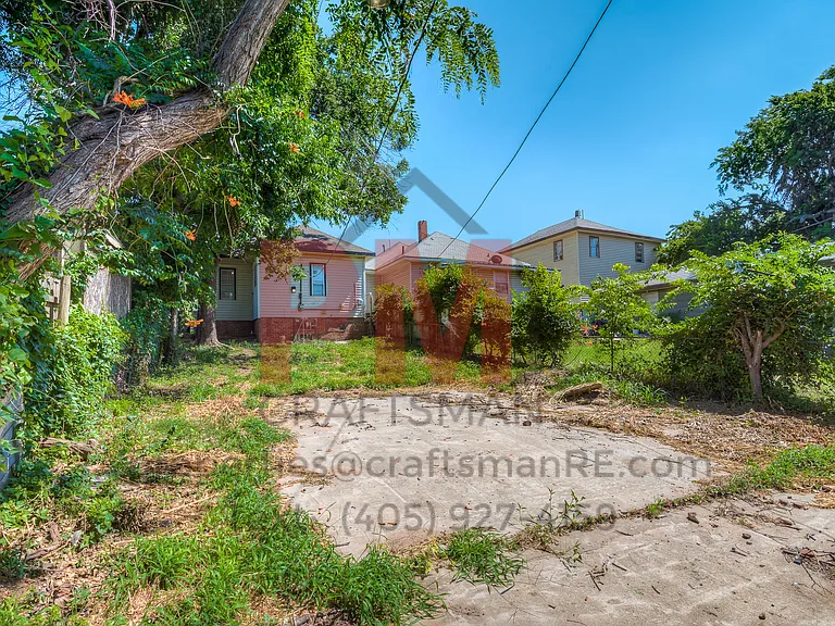 1226 NW 8th St — Photo 50