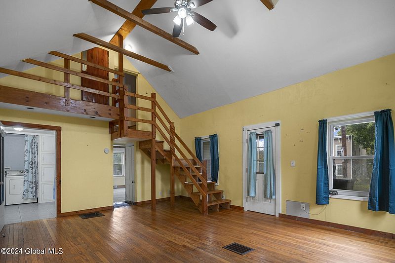 3rd image of 58 River Street