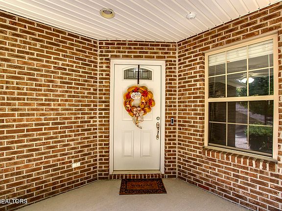 3rd image of 4430 Avery Village Way