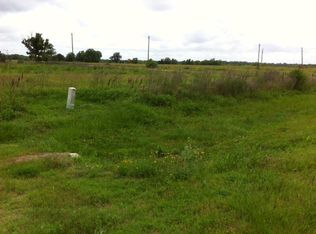 15818 Bayou Oaks Dr, Danbury, TX 77534