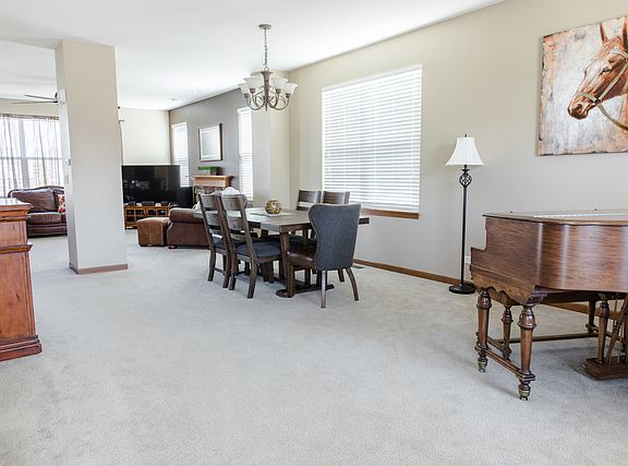 5th image of 2591 Savanna Dr