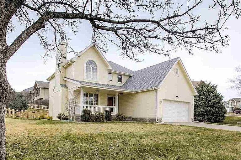 1st image of 1802 Deerfield Way