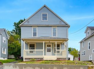 2121 10th St SW, Akron, OH 44314