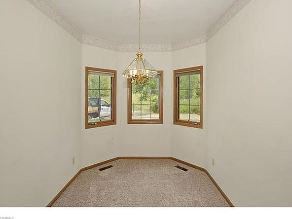 4th image of 3462 Briar Ridge Ct #A