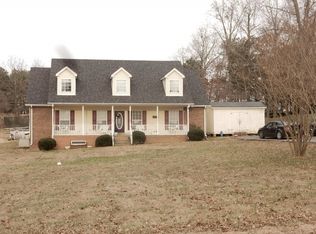 1023 Kaitlynn Cir, Pleasant View, TN 37146