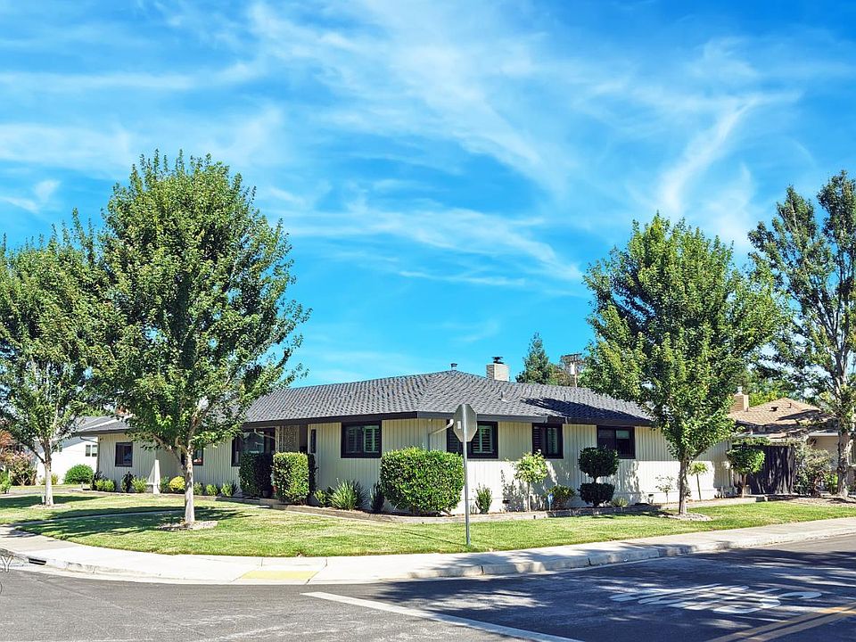 1st image of 2215 Mira Flores Dr