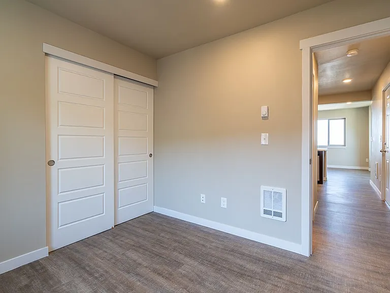 519 N Forest St — Photo 28