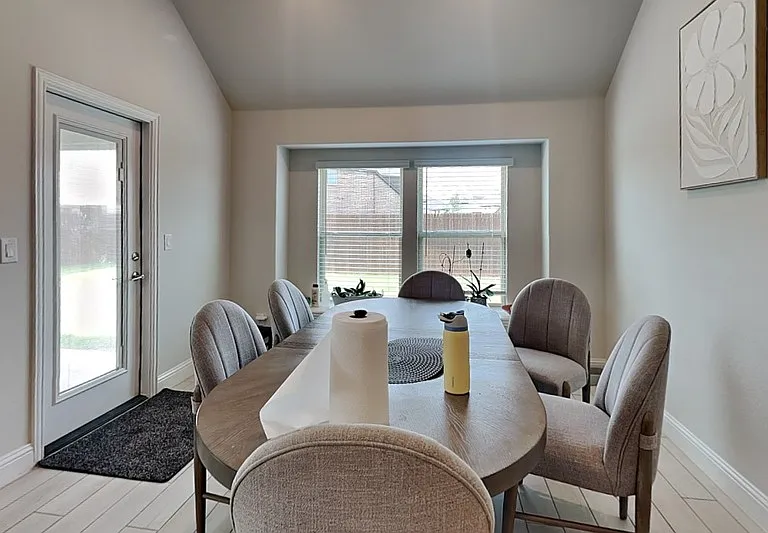 335 Chapel Hill Dr — Photo 5