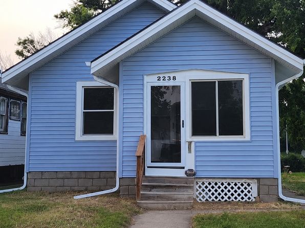 2238 Grand Ave