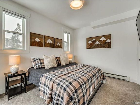 4th image of 800 Park Avenue #207