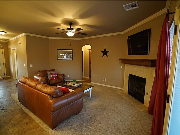 4th image of 15900 Layne Ct