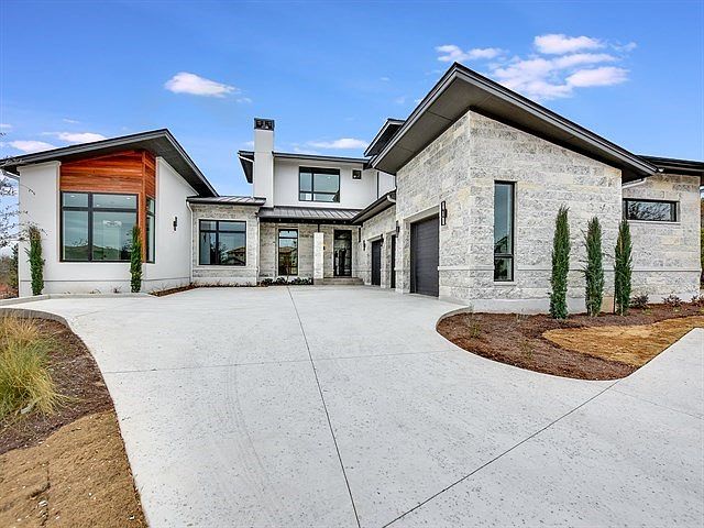 1st image of 26708 Founders Pl