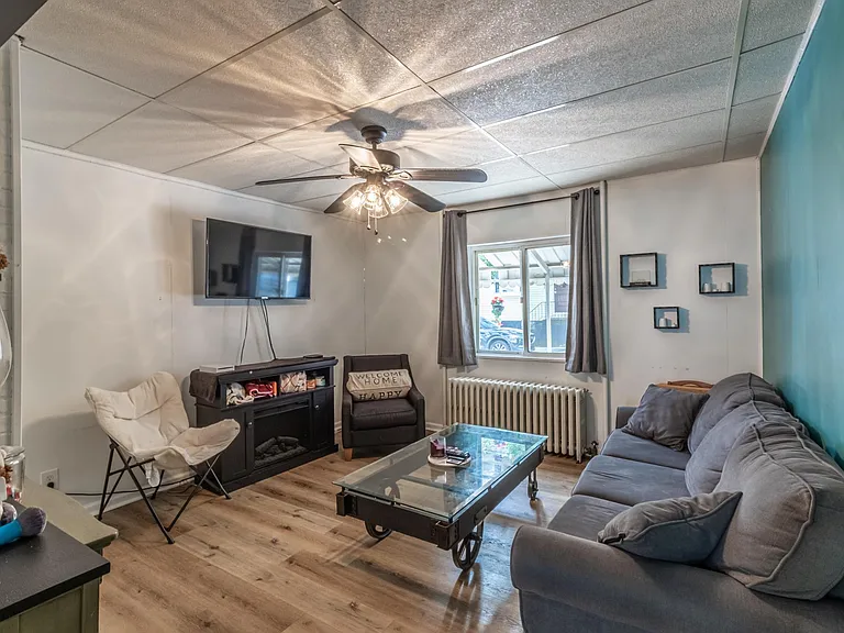 5225 Keystone St — Photo 1