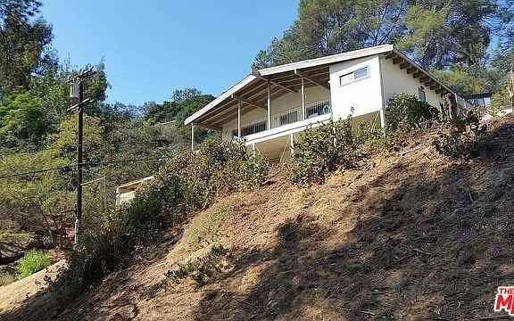 2nd image of 19730 Valley Dr