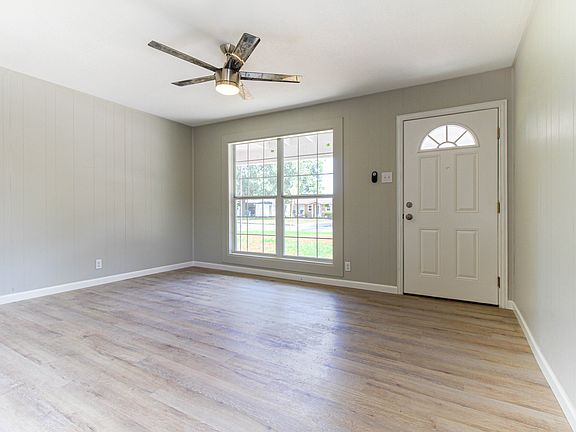 3rd image of 359 Anton Dr