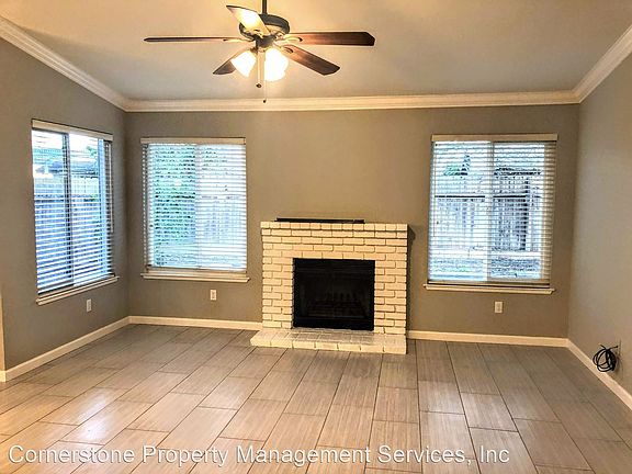2nd image of 3248 Iberian Dr