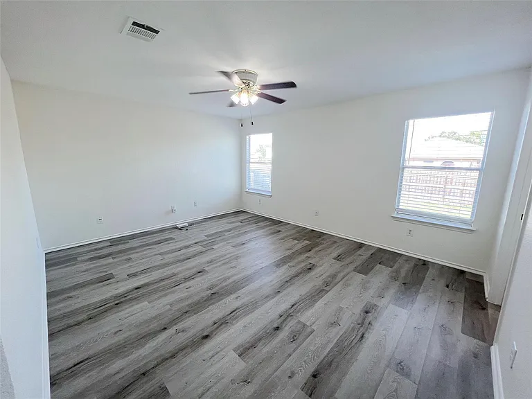 2725 Summerwalk Pl — Photo 16