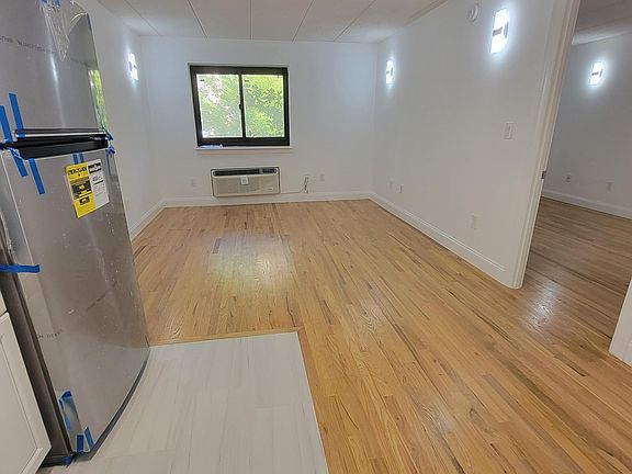5th image of 14340 38th Ave Suite 202