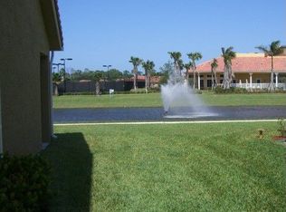 6515 Oxford Cir UNIT 104, Vero Beach, FL 32966