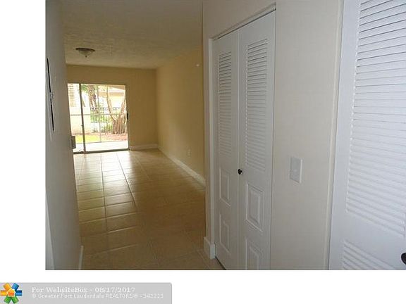 4th image of 10065 NW 46th St #1051